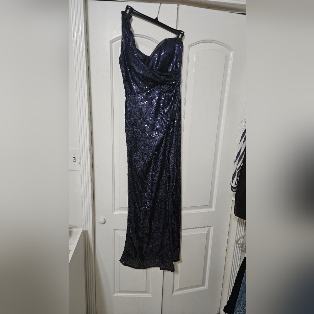 XSCAPE SEQUIN DRESS Size 6 P